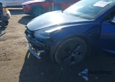 2021 Tesla Model 3 Standard Range Plus Rear-Wheel Drive из США, поврежденный, VIN 5YJ3E1EA5MF026901